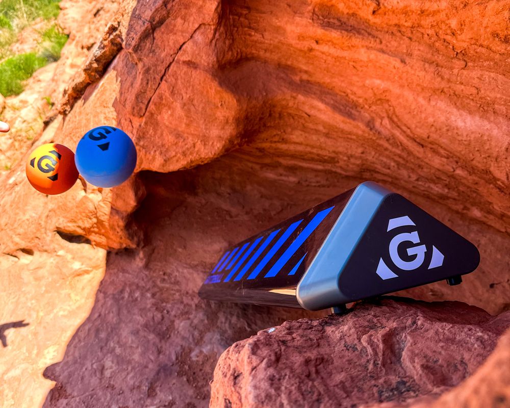 Guttrball and balls in a sandstone canyon